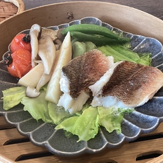 春野菜とメバルの蒸籠蒸し　柚子醤油添え