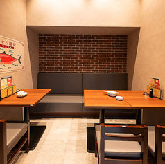 2～4名様、5～8名様などテーブル席も各種ご用意いたしております。