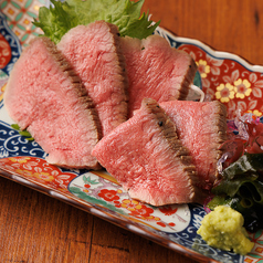 出汁からこだわった鍋料理や創作料理の数々!