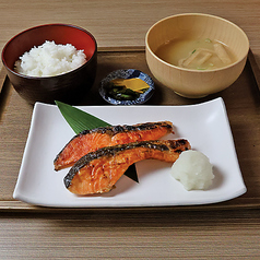 銀鮭塩焼き定食