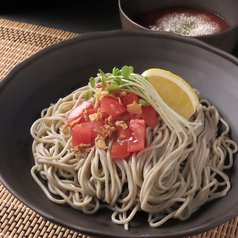 〆まで楽しめる多彩な創作料理が魅力