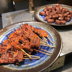 こだわりの「うなぎ蒲焼」と「牛串焼き」が食べ放題♪