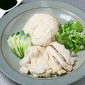 料理メニュー写真&nbsp;茹で鶏のせ炊き込みご飯 カオマンガイ