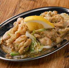 せせりネギ塩炒め