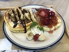 イチゴ&バナナパンケーキ