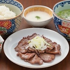 牛たん屋の賄い定食