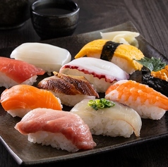新鮮な旬魚を職人が握る寿司を食べ放題で楽しむ