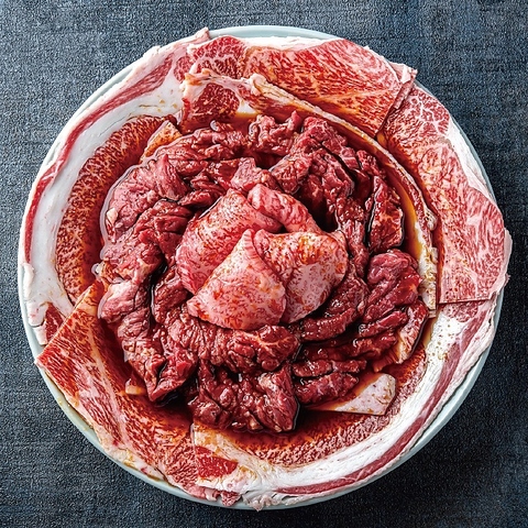 名物８選と生ものに自信をもつ肉どうし！新鮮な肉とホルモンを仕入れる自慢の逸品！