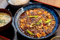 ご飯が進む本場の味！素材の旨み溶け込む自慢の逸品♪