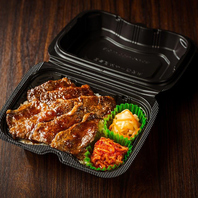 『テイクアウト受付中』