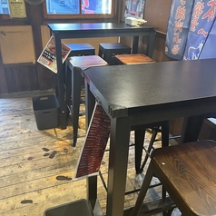 古民家風の落ち着いた店内で自慢のホルモンをお楽しみください！