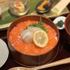 鴨江サーモンの特集写真