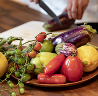 契約農家の野菜を使用したスペシャリテ