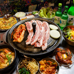 韓国料理 サムギョプサル どやじ 関内店の特集写真