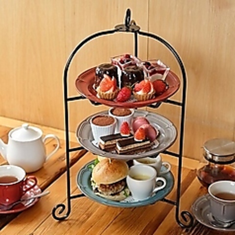 横浜駅直結◆アフタヌーンティーとパフェが大人気☆モーニングからディナーまで営業中