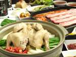 お料理は自慢の鶏料理のタッカンマリや大人気サムギョプサルなどおいしい韓国料理がたくさん