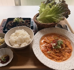 キムチクリーム生パスタ定食