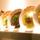 食欲をそそる香り・・・活気のある店内・・・自慢のお料理を心ゆくまでお楽しみ下さい。