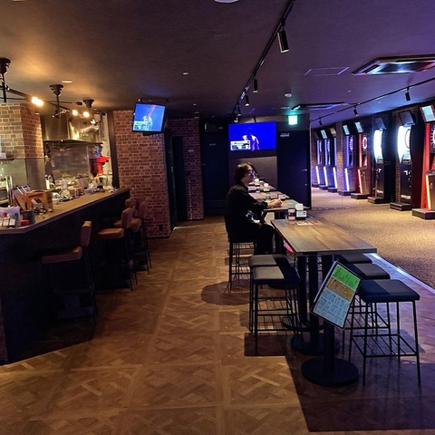 _[crA|o[ Hide Out nChAEg VhʂX