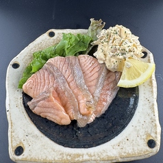 炙りサーモン燻製タルタル