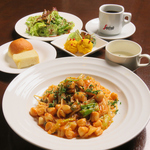 ランチホリデー日替わりパスタセット　★休日のみ★