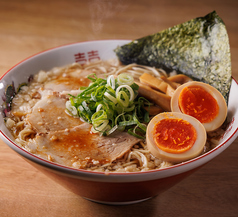 味玉こってり背脂醤油ラーメン