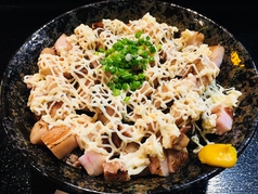 チャーマヨ丼