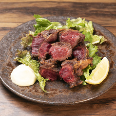 馬肉のレア唐揚げ