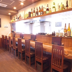 店主との会話を楽しみながらいただく食事とお酒は居心地がよくてついつい長居してしまいそう♪