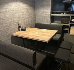 しっかりとした補助席を使用して、6名様までご利用できます！