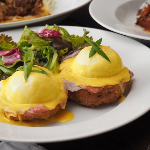 �o�^�[�~���N�`���l�� Buttermilk Channel ���h