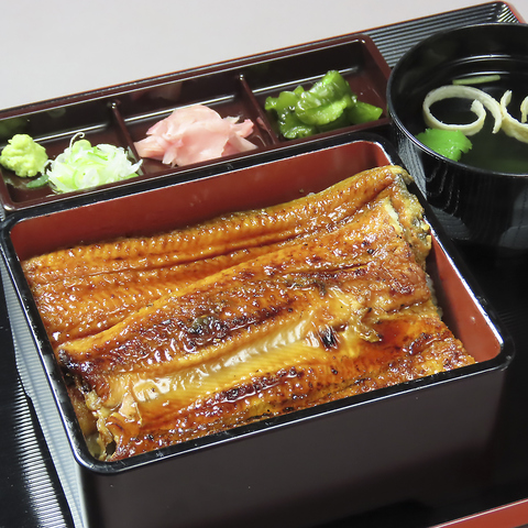 新鮮直送もつや自慢のうなぎ、充実ハイボールで贅沢時間を花まるで♪