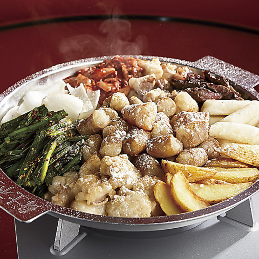 本場韓国のソ・コプチャン(国産牛ホルモン)を”秘伝ダレ”で頂く逸品！お得なコース3300円(税込)も！