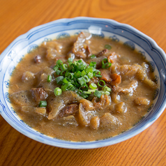 【布施呑処つねよしの美味しすぎる名物！来店したら一度は食べて欲しい自慢の逸品】牛すじ煮◆550円(税込)の写真