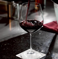 神戸牛・黒毛和牛とともにワインもご堪能ください◎