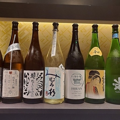 こだわりの日本酒を種類豊富に取り揃えております！