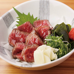 国産和牛の藁焼きタタキ