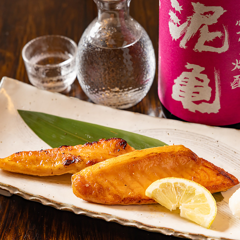 【堺東駅近】じっくり焼き上げて旨味を閉じ込めた炭火焼料理がメイン！豊富なお酒有◎