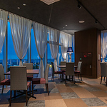 開放感のある店内は、ごゆっくりお寛ぎいただけるスペースとなっており、デートにぴったりです♪