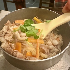 和牛コウネと新しょうがの釜飯