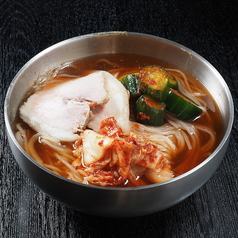 蒸し豚冷麺