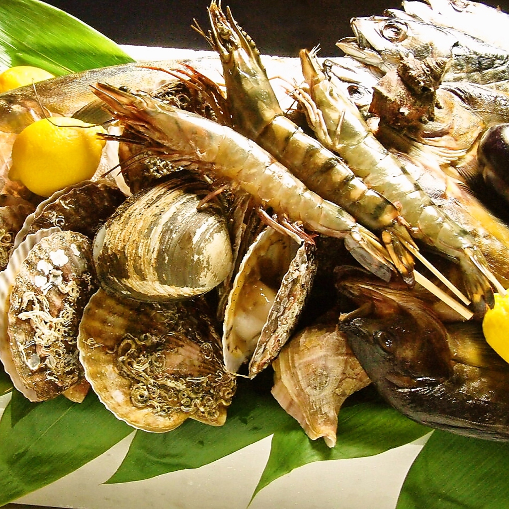 全国から直送される魚介が自慢！ぜひお越しください!!
