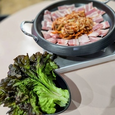 2人前よりサンチュorライス付き1人前