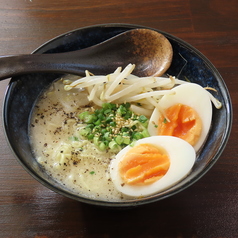 牛白湯ラーメン