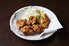 鶏の唐揚げ＋手羽先1本