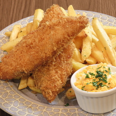 フィッシュ(サーモン)＆チップス ～ミモザ風タルタル添え～