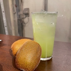 つぶつぶキウイサワー