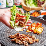 女性を中心に大人気！牛肉を使用したヘルシーな【''ウ''サムギョプサル】2420円(税込)！食べ放題も◎