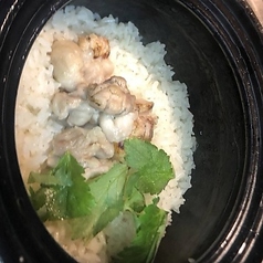 炭火鶏の炊き込み　釜めし