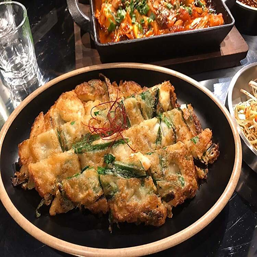 餃子だけじゃない！絶品料理